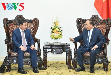 នាយករដ្ឋមន្ត្រីលោក Nguyen Xuan Phuc ជួបសន្ទនាជាមួយអគ្គនាយកក្រុមហ៊ុន Hyundai Motor(កូរ៉េខាងត្បូង)